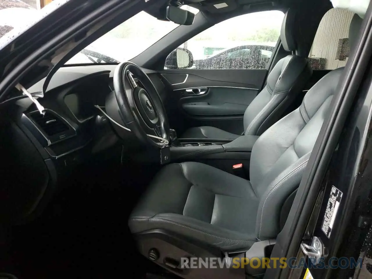 7 Photograph of a damaged car YV4A22PKXL1617712 VOLVO XC90 2020