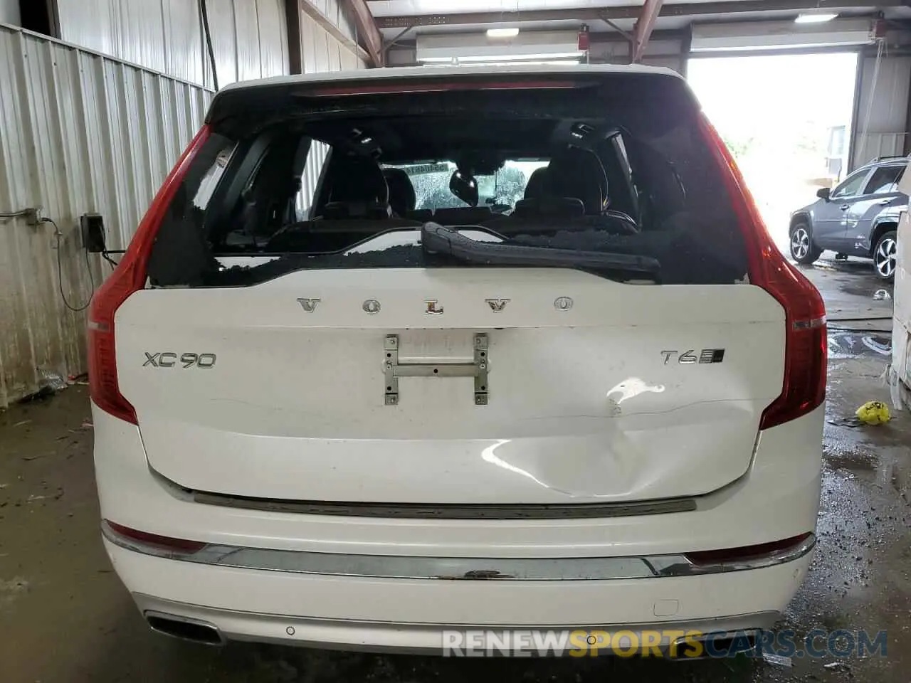 6 Photograph of a damaged car YV4A22PL0L1614195 VOLVO XC90 2020