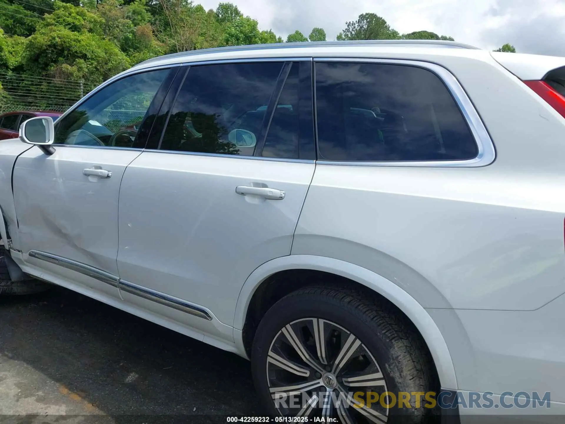 14 Photograph of a damaged car YV4A22PL1L1534632 VOLVO XC90 2020
