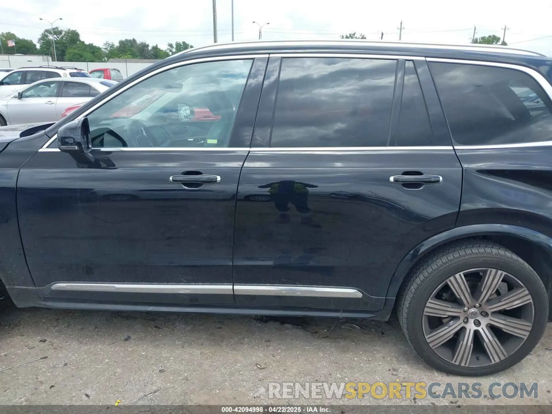 14 Photograph of a damaged car YV4A22PL9L1583593 VOLVO XC90 2020
