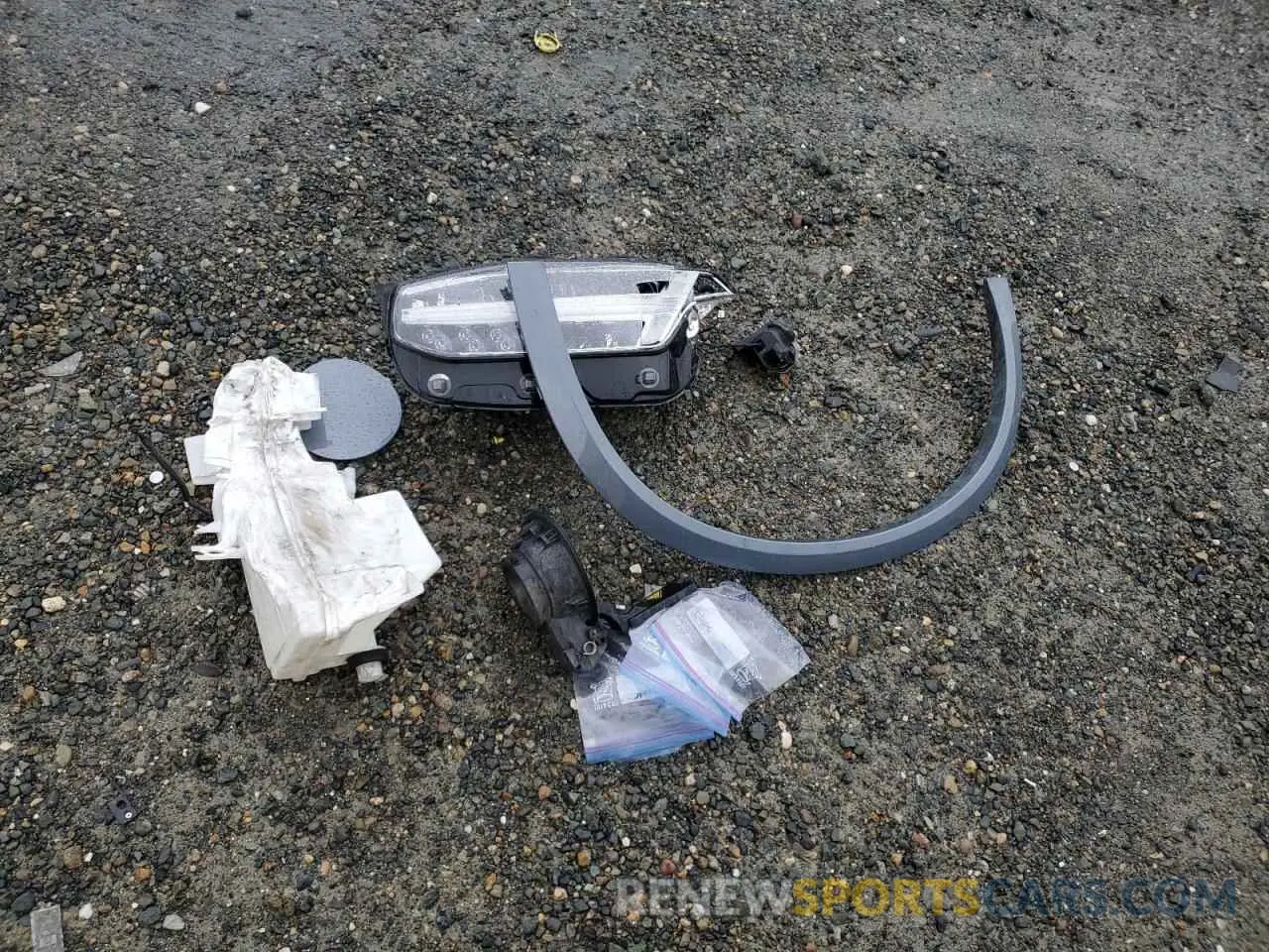13 Photograph of a damaged car YV4BR00L4L1540178 VOLVO XC90 2020
