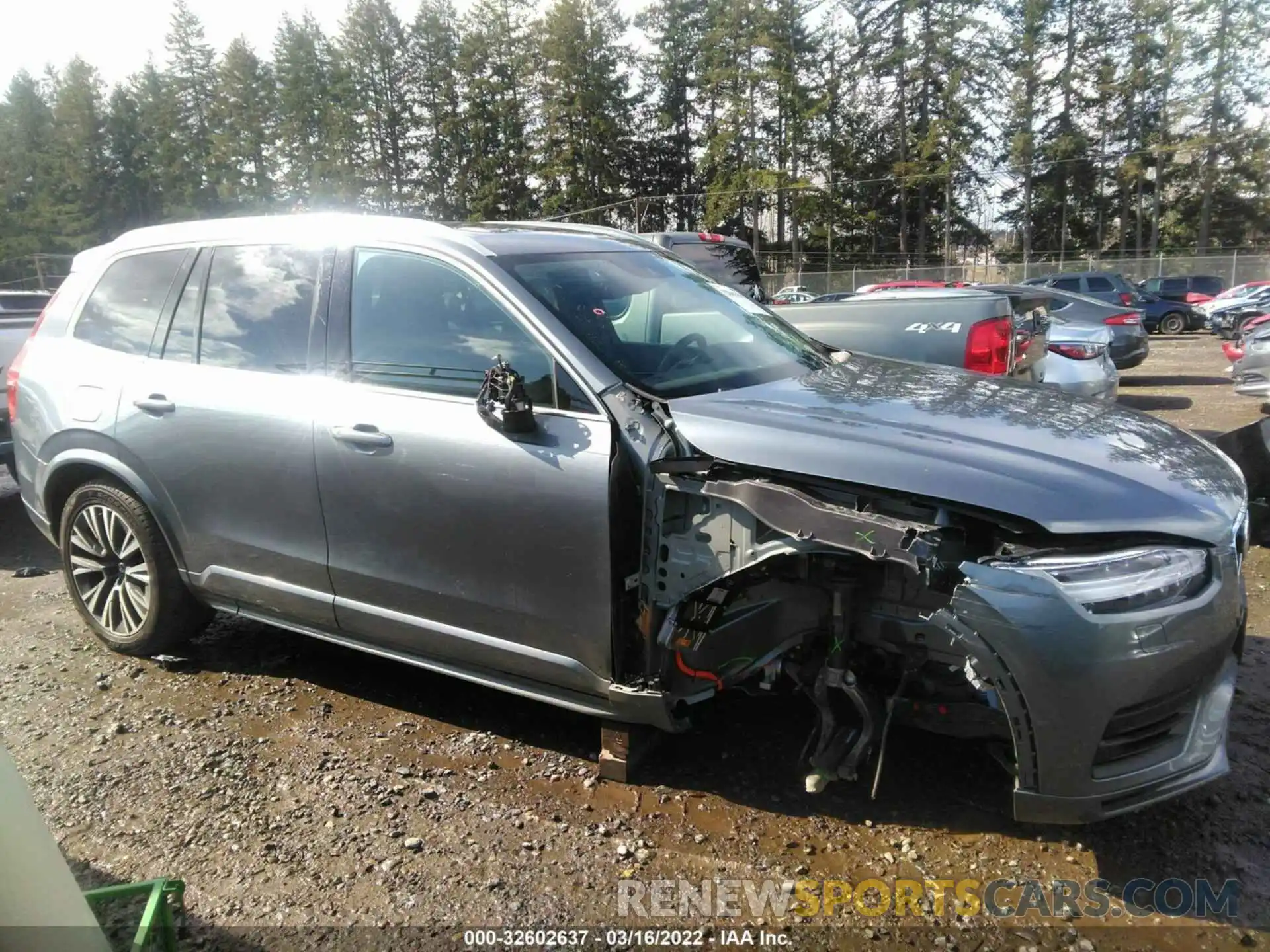 6 Photograph of a damaged car YV4BR0CK3L1557170 VOLVO XC90 2020