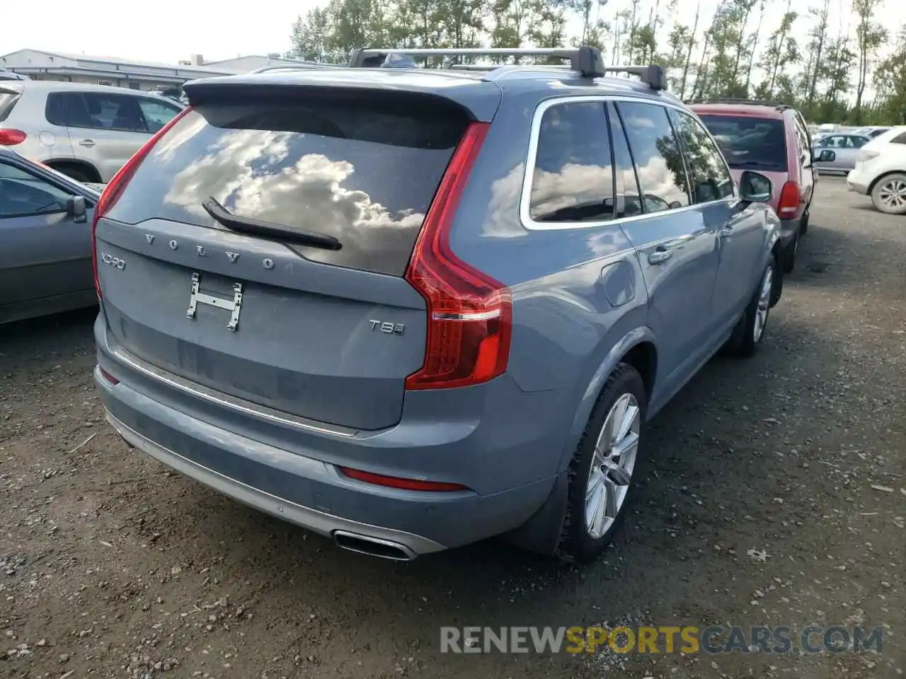 4 Photograph of a damaged car YV4BR0CK8L1559299 VOLVO XC90 2020