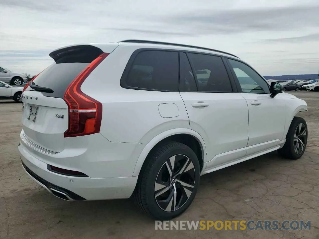 3 Photograph of a damaged car YV4BR0CM1L1591576 VOLVO XC90 2020