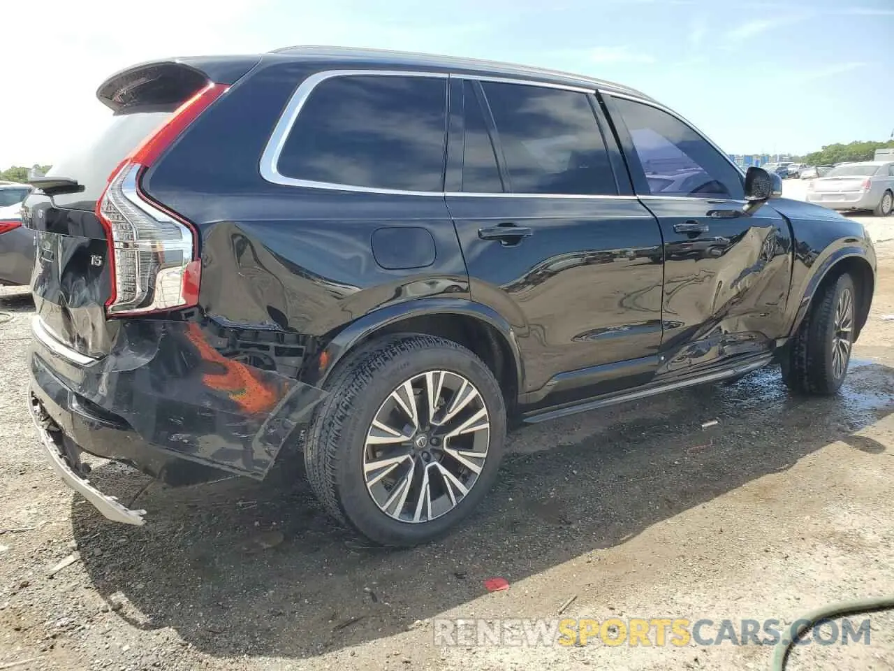 3 Photograph of a damaged car YV4102CK2M1756066 VOLVO XC90 2021