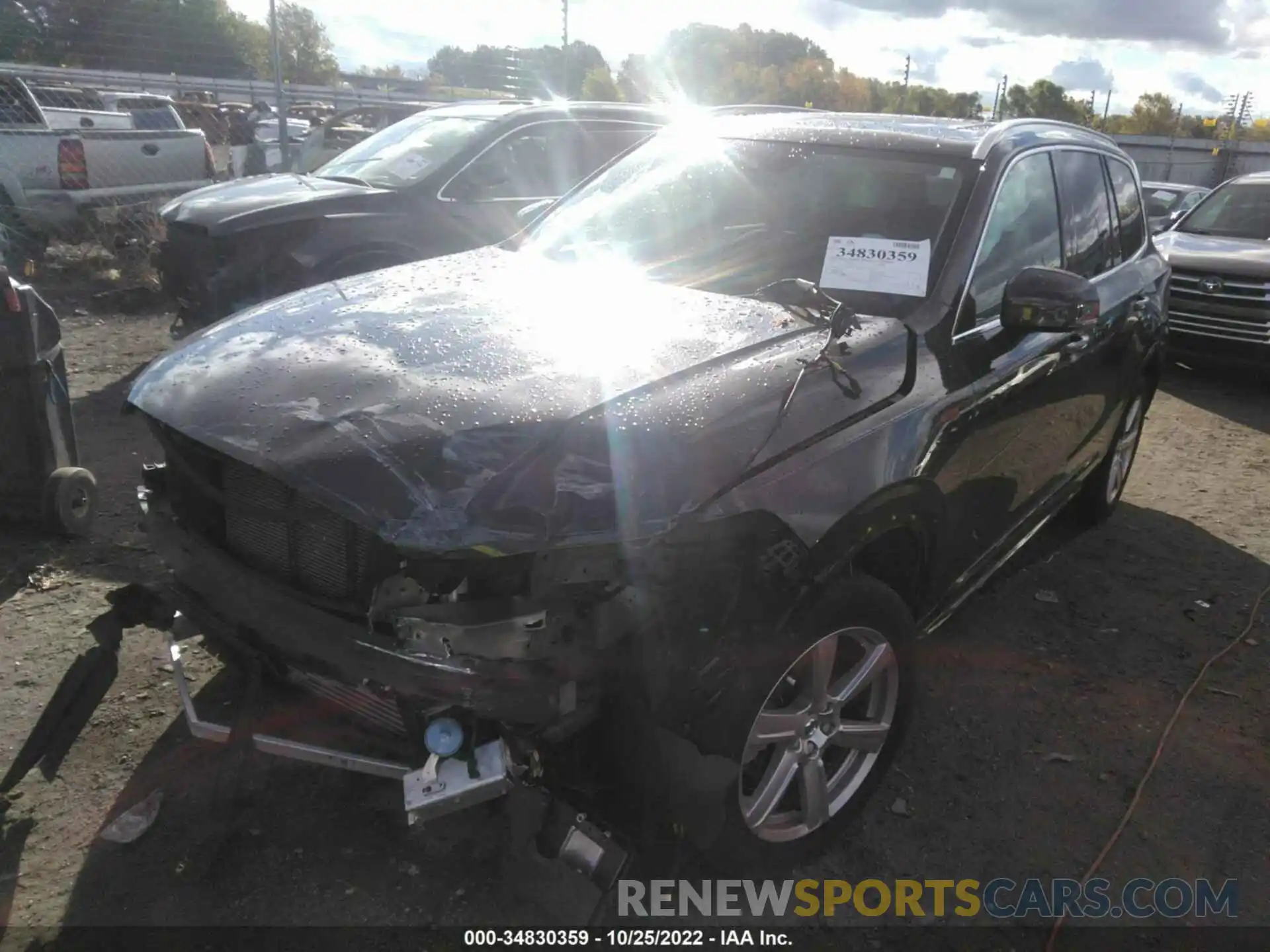 2 Photograph of a damaged car YV4102CK5M1714684 VOLVO XC90 2021