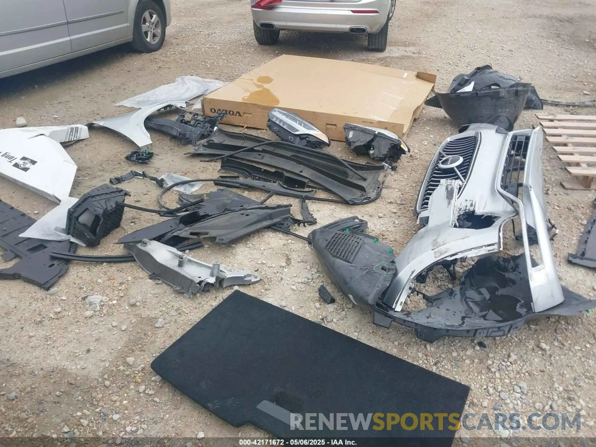 20 Photograph of a damaged car YV4102CK7M1735715 VOLVO XC90 2021