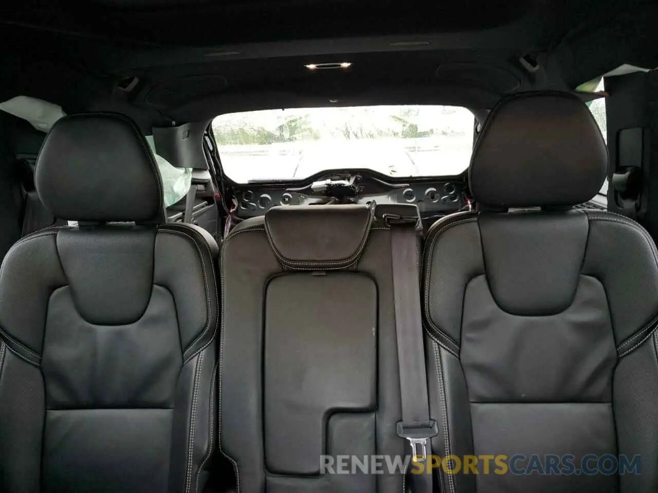 10 Photograph of a damaged car YV4102CM8M1673842 VOLVO XC90 2021