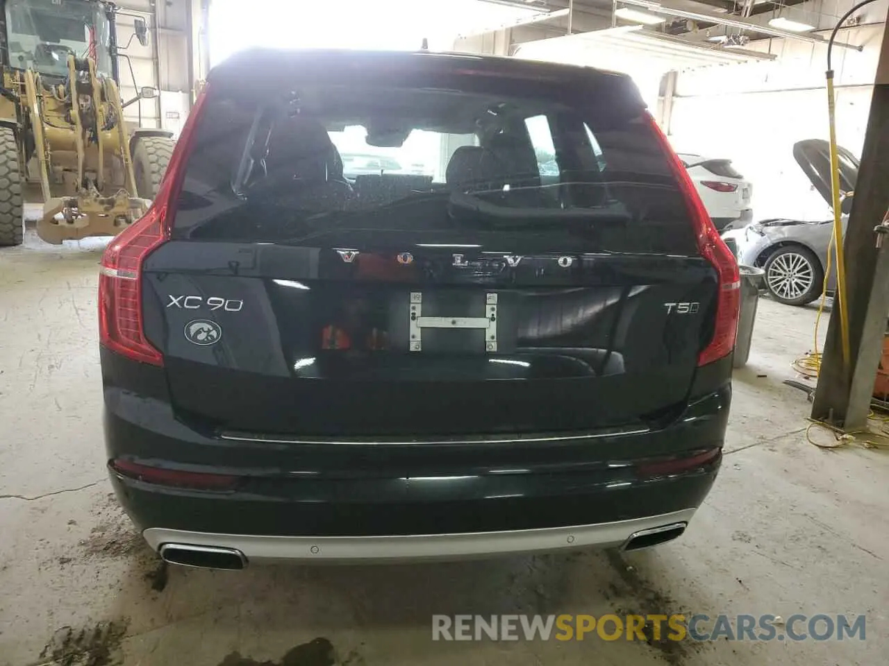 6 Photograph of a damaged car YV4102PK3M1680707 VOLVO XC90 2021