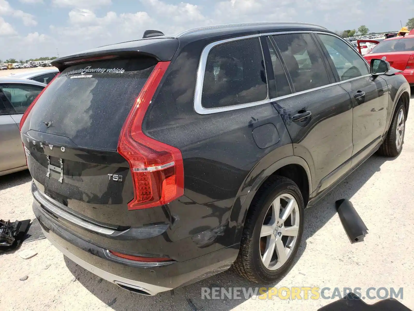 4 Photograph of a damaged car YV4102PK3M1717836 VOLVO XC90 2021