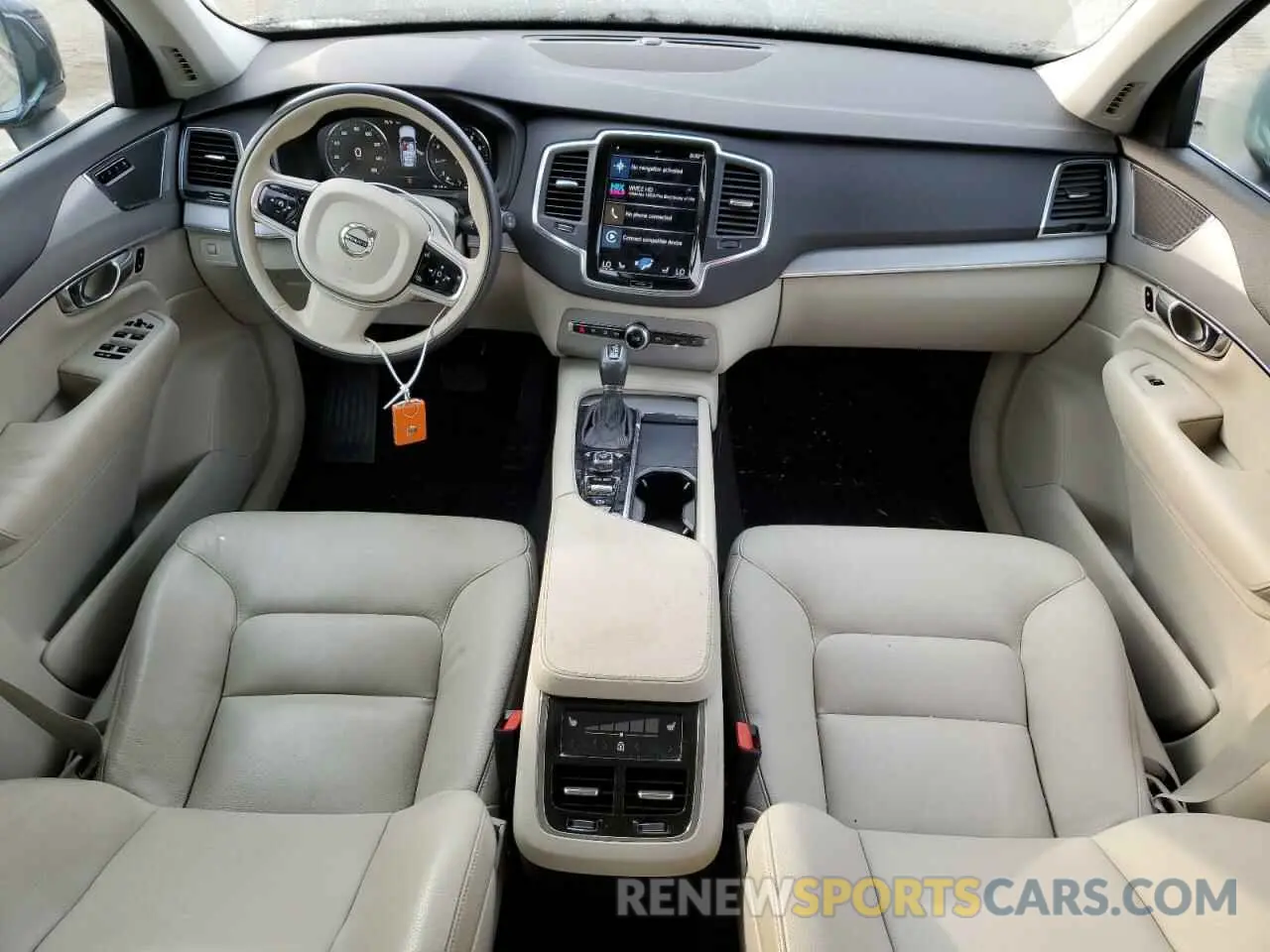 8 Photograph of a damaged car YV4102PK4M1671000 VOLVO XC90 2021