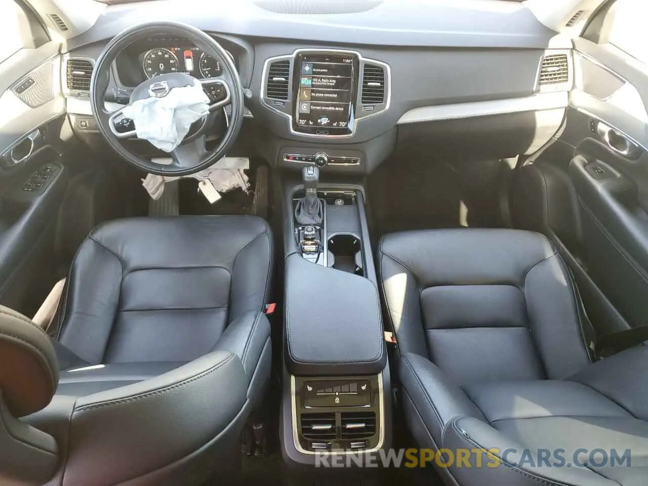 8 Photograph of a damaged car YV4102PK7M1747194 VOLVO XC90 2021