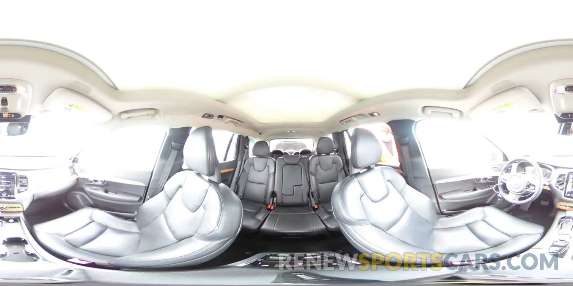 15 Photograph of a damaged car YV4102PK8M1702832 VOLVO XC90 2021
