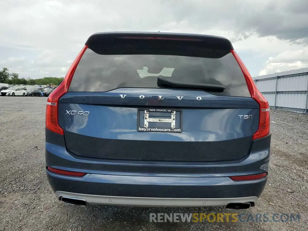 6 Photograph of a damaged car YV4102PK8M1702832 VOLVO XC90 2021