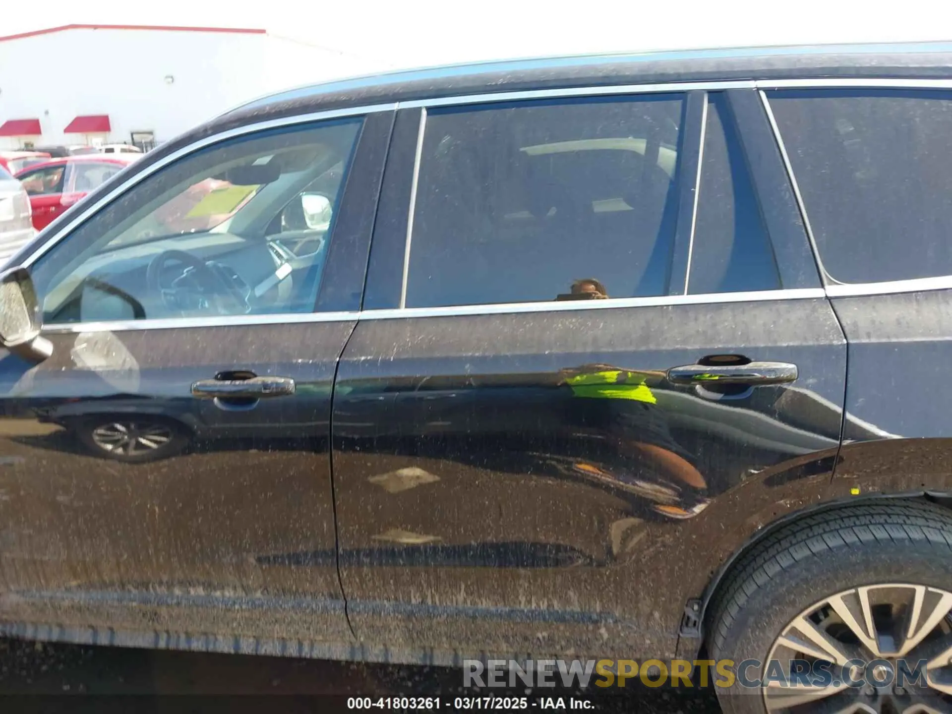 15 Photograph of a damaged car YV4102PKXM1741082 VOLVO XC90 2021