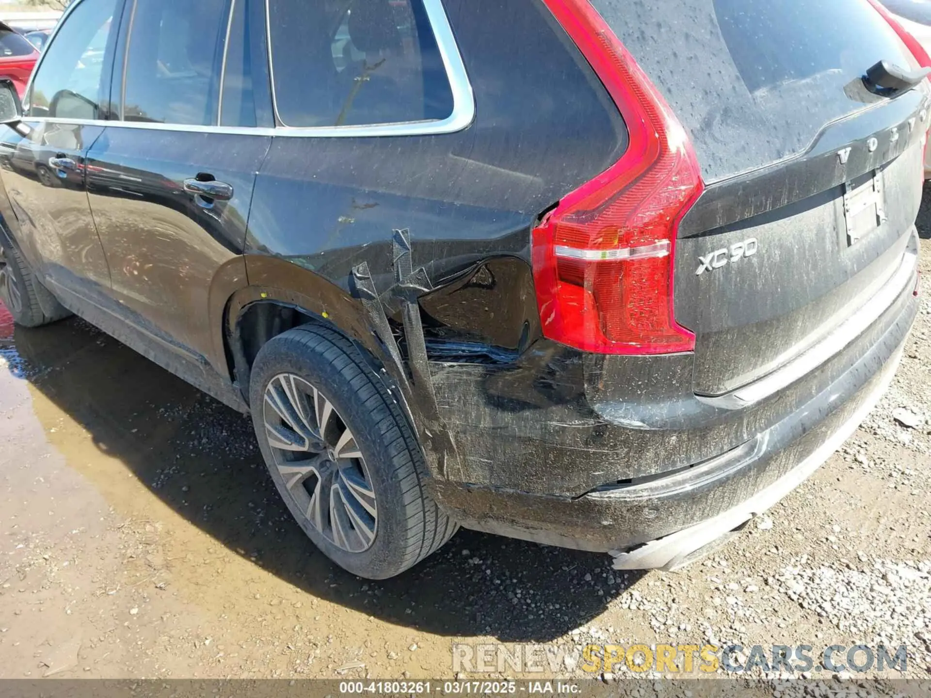 6 Photograph of a damaged car YV4102PKXM1741082 VOLVO XC90 2021