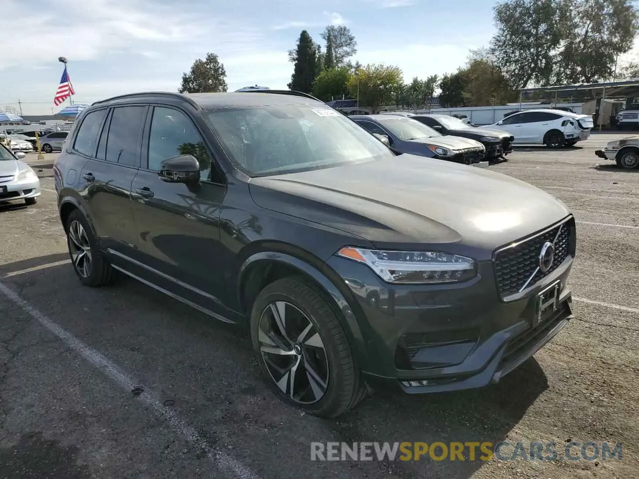 4 Photograph of a damaged car YV4102PM3M1726893 VOLVO XC90 2021