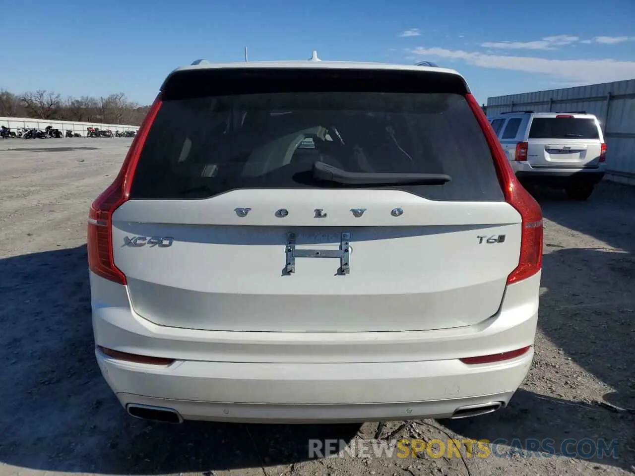 6 Photograph of a damaged car YV4A221K1M1672530 VOLVO XC90 2021