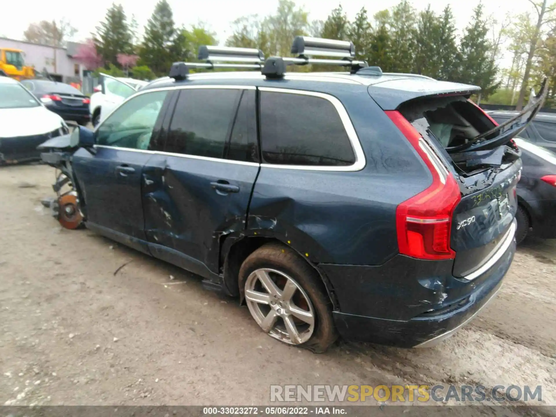 3 Photograph of a damaged car YV4A221K1M1732760 VOLVO XC90 2021