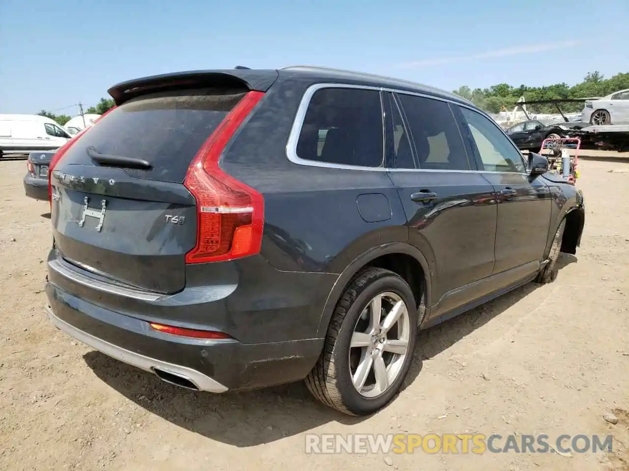 4 Photograph of a damaged car YV4A221K2M1714493 VOLVO XC90 2021