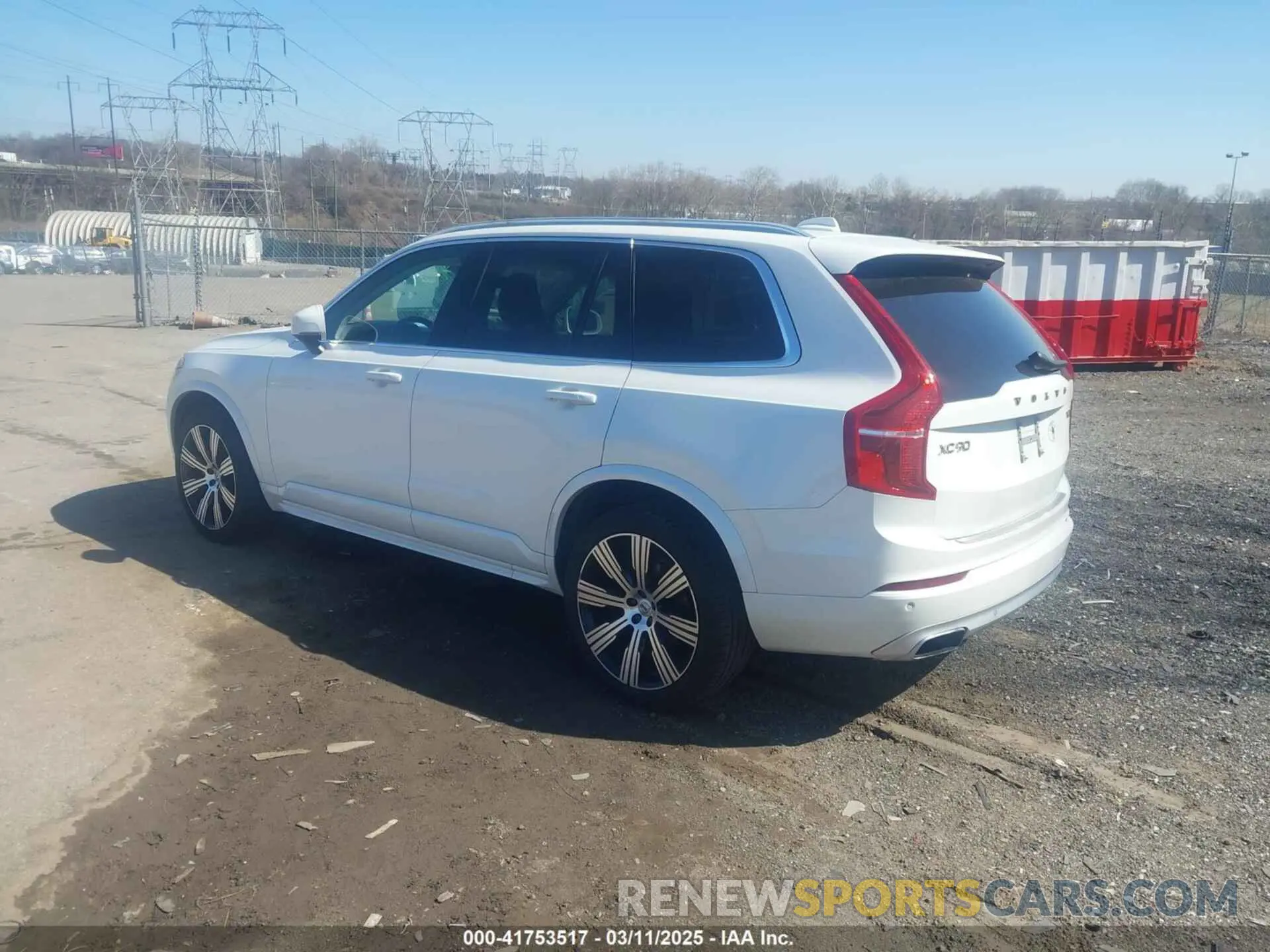 3 Photograph of a damaged car YV4A221K5M1677620 VOLVO XC90 2021