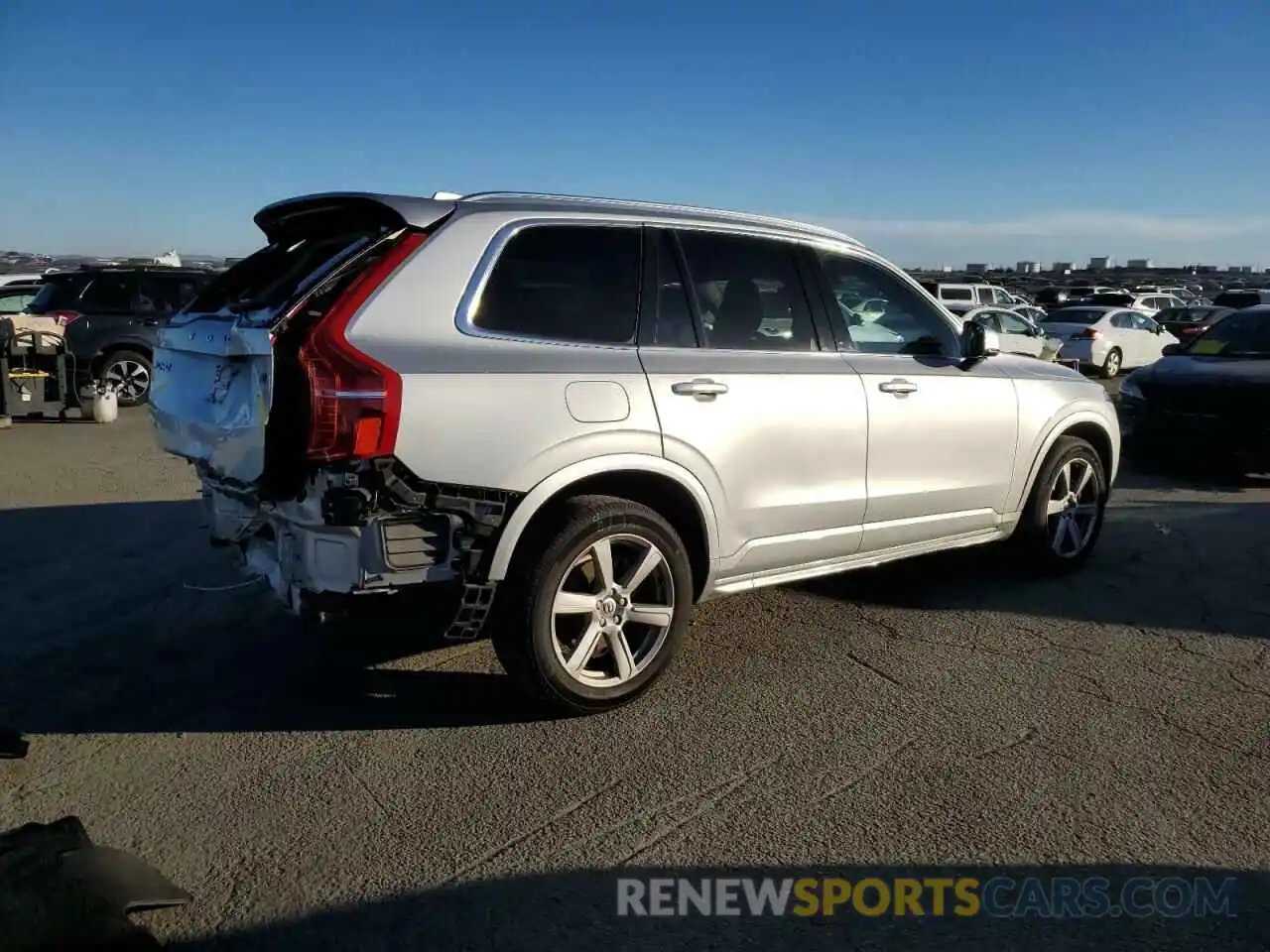 3 Photograph of a damaged car YV4A221K6M1712505 VOLVO XC90 2021