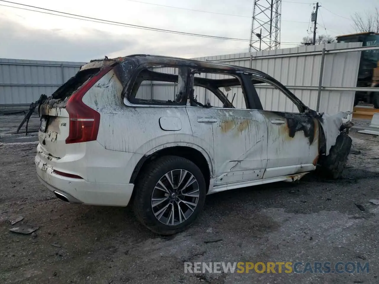 3 Photograph of a damaged car YV4A221K9M1720470 VOLVO XC90 2021