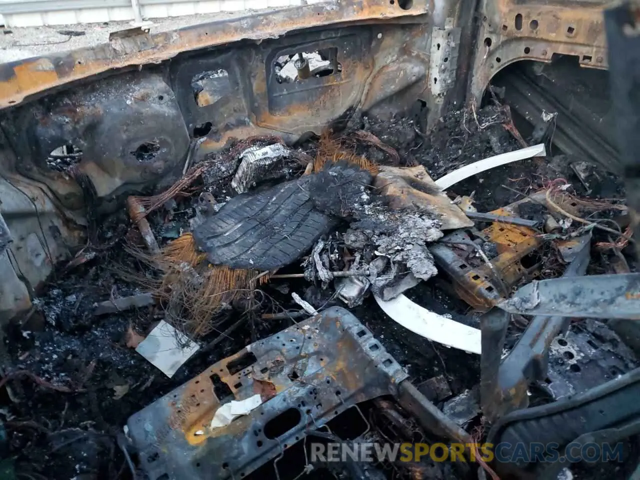 8 Photograph of a damaged car YV4A221K9M1720470 VOLVO XC90 2021
