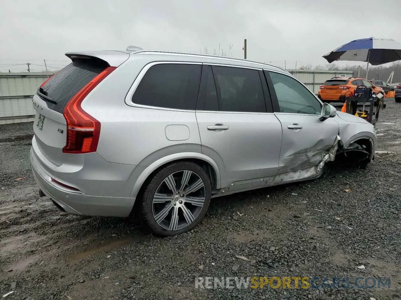 3 Photograph of a damaged car YV4A221L1M1753326 VOLVO XC90 2021
