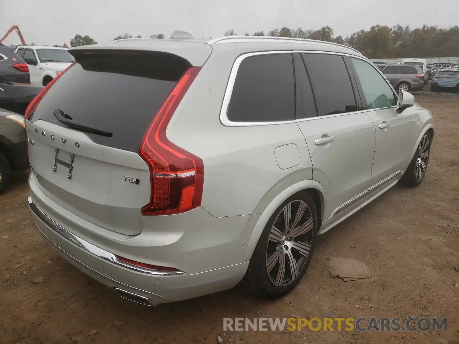 4 Photograph of a damaged car YV4A221L2M1729844 VOLVO XC90 2021