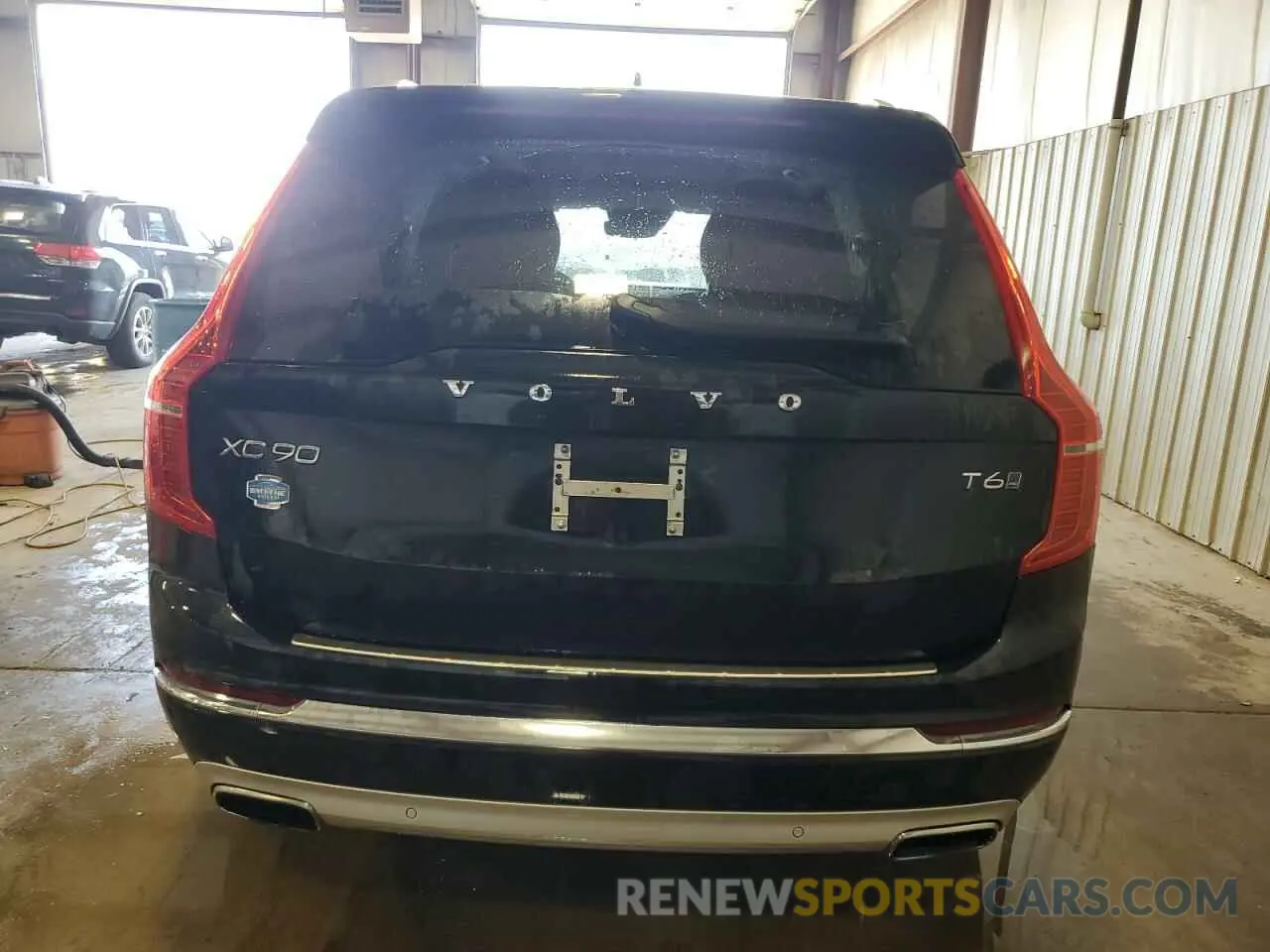 6 Photograph of a damaged car YV4A221L3M1769642 VOLVO XC90 2021
