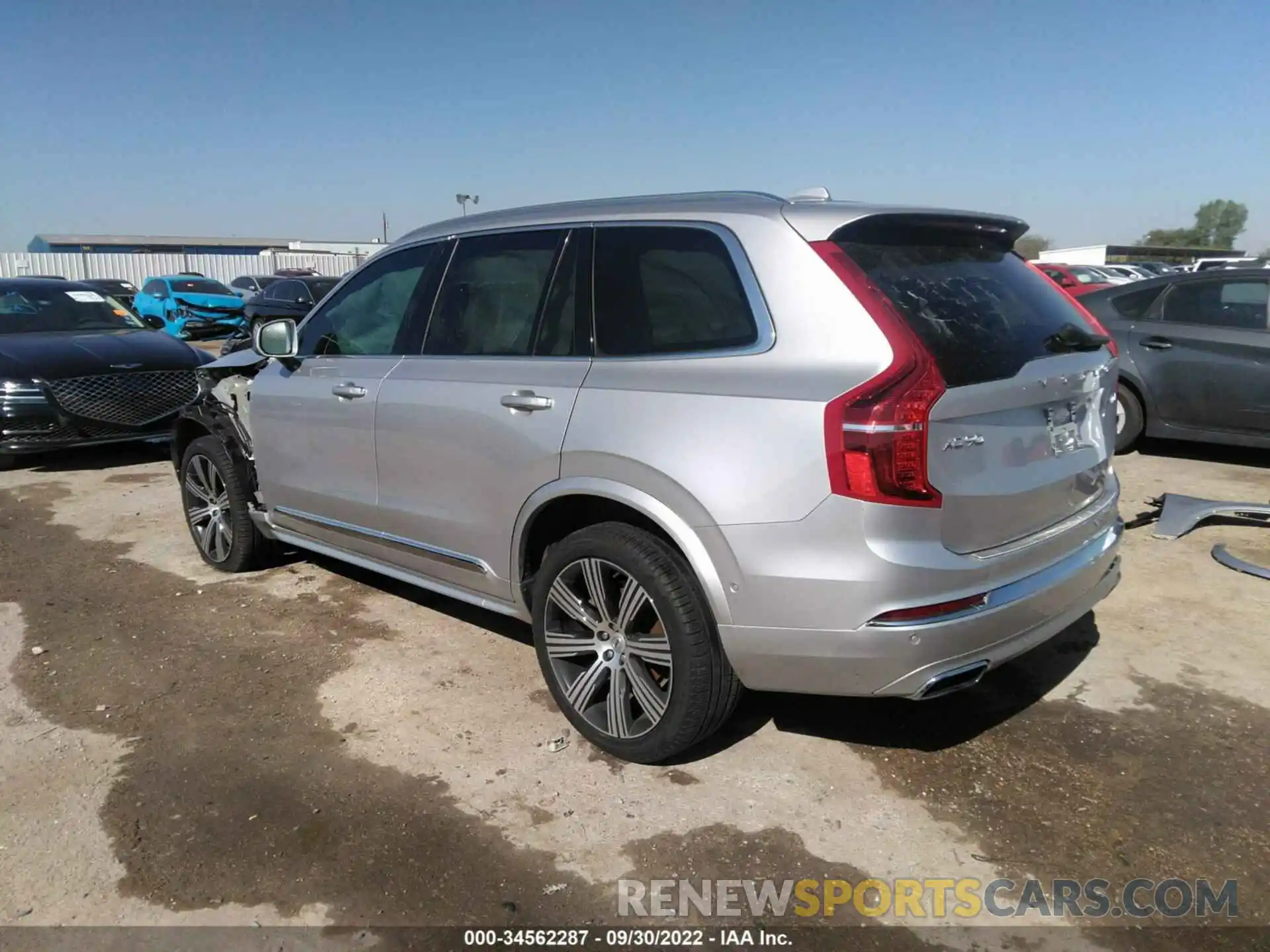 3 Photograph of a damaged car YV4A221L6M1692720 VOLVO XC90 2021