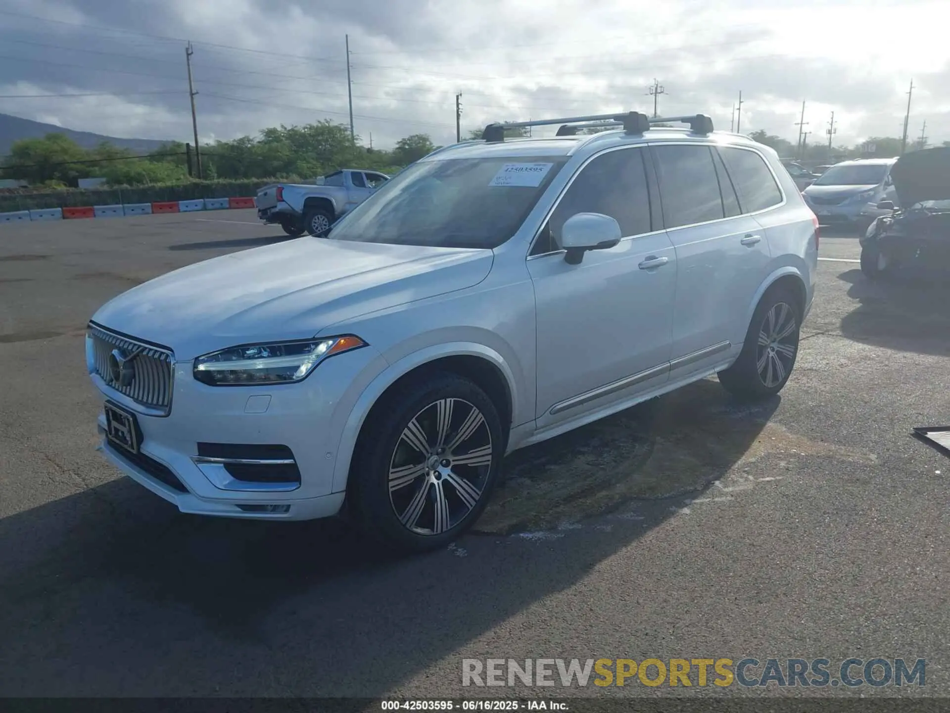 2 Photograph of a damaged car YV4A221L7M1695318 VOLVO XC90 2021