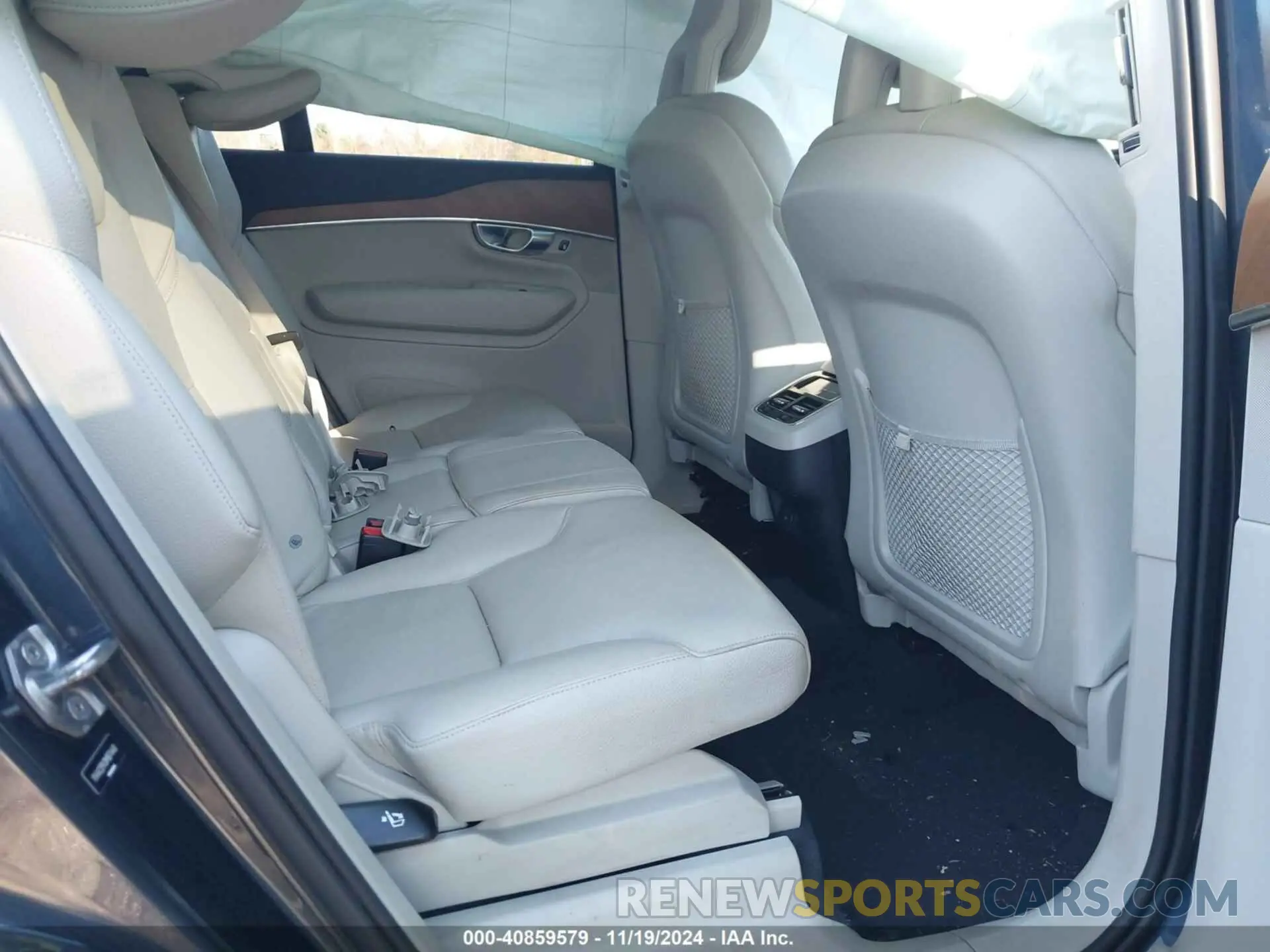 8 Photograph of a damaged car YV4A22PK0M1674440 VOLVO XC90 2021