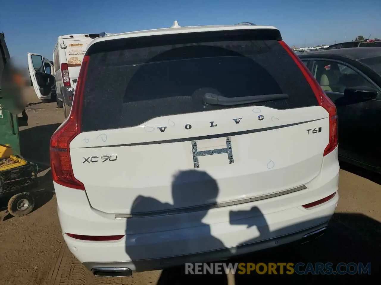 6 Photograph of a damaged car YV4A22PK0M1681064 VOLVO XC90 2021