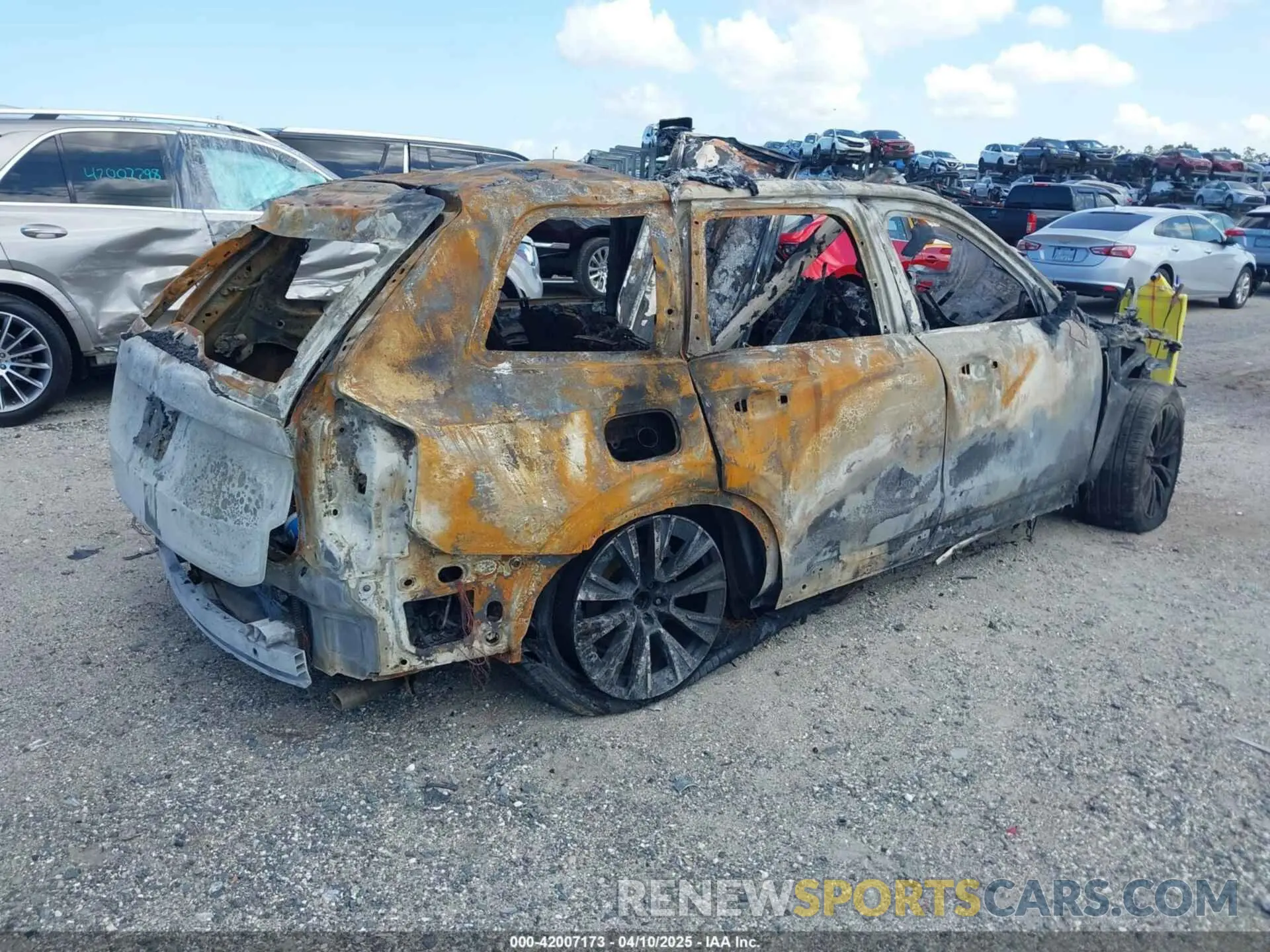 4 Photograph of a damaged car YV4A22PK1M1763787 VOLVO XC90 2021