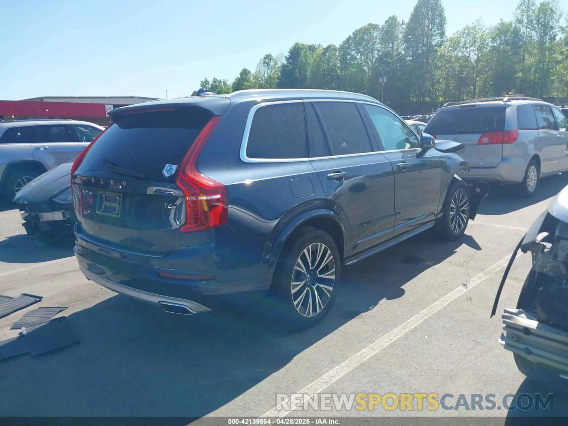 4 Photograph of a damaged car YV4A22PK1M1764843 VOLVO XC90 2021
