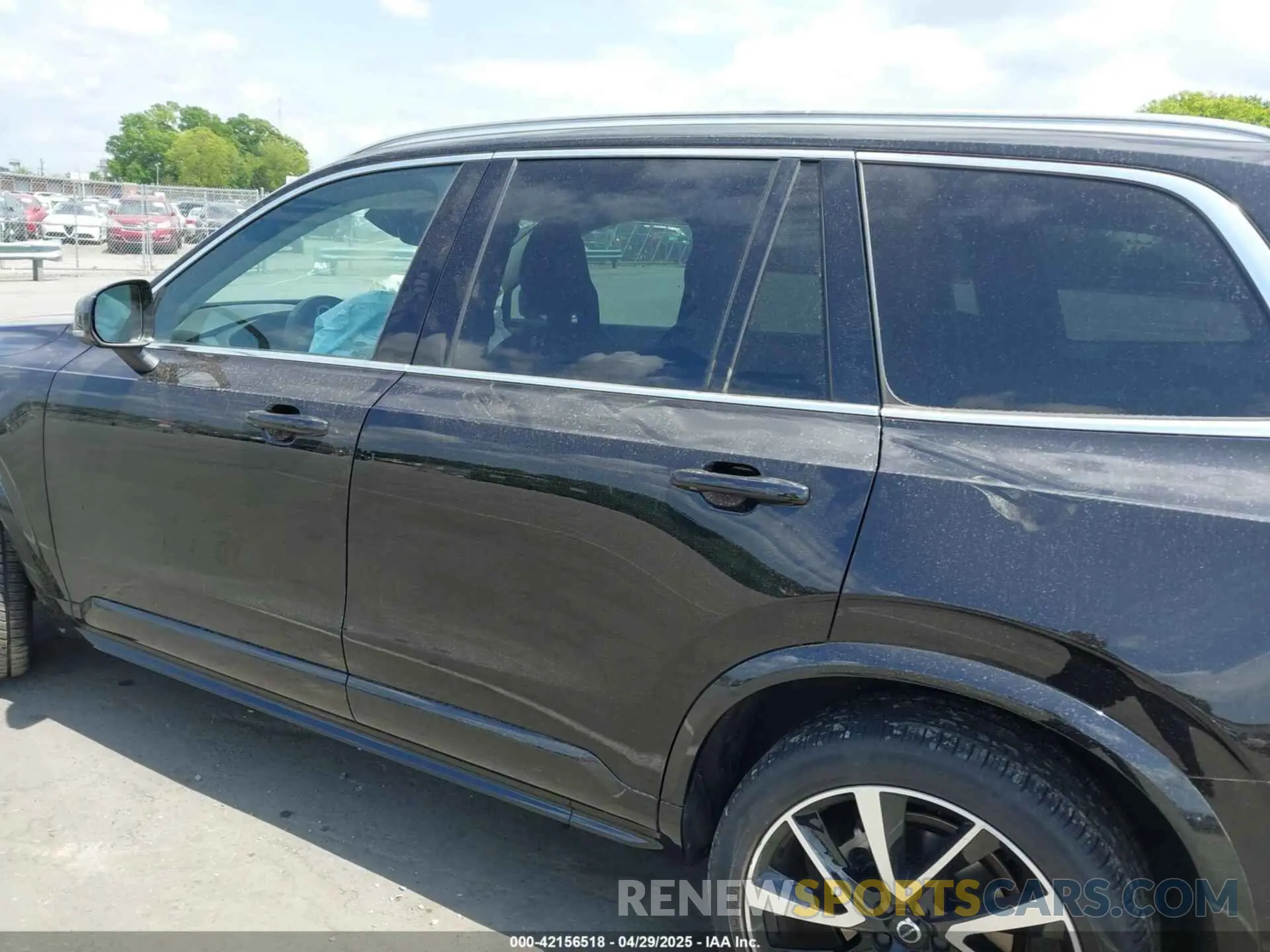 13 Photograph of a damaged car YV4A22PK3M1717880 VOLVO XC90 2021
