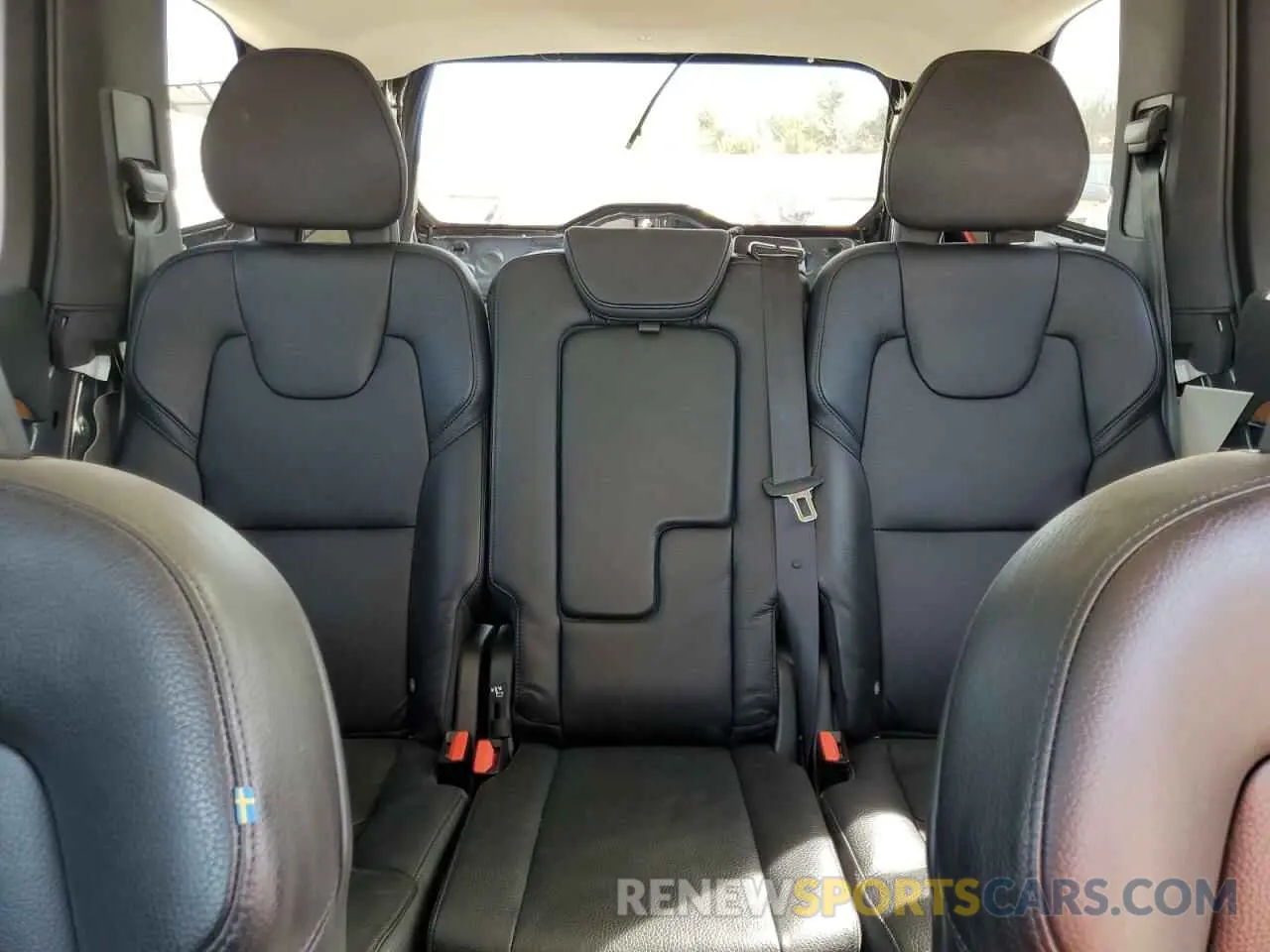 10 Photograph of a damaged car YV4A22PK4M1680175 VOLVO XC90 2021