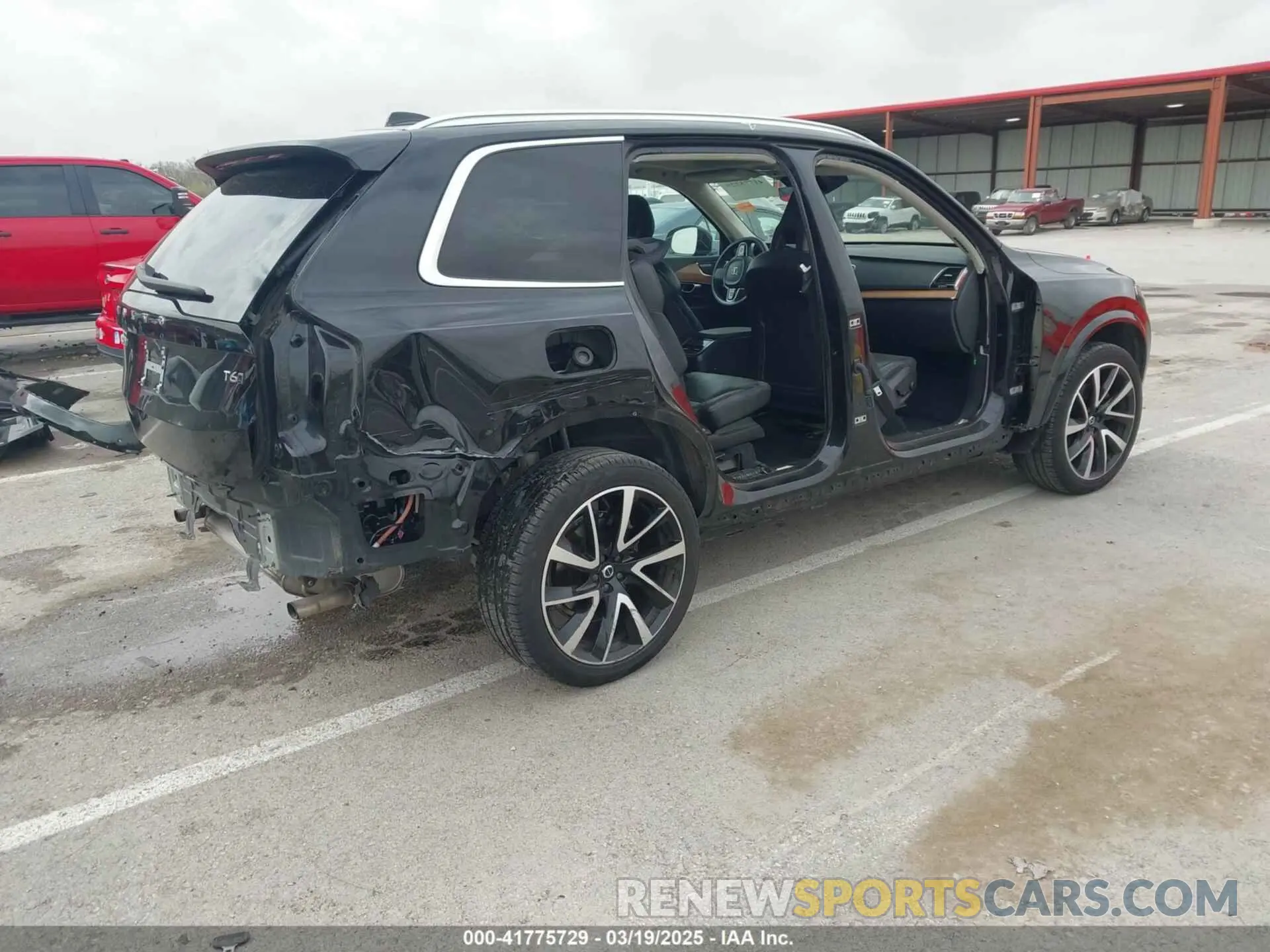 4 Photograph of a damaged car YV4A22PK4M1691533 VOLVO XC90 2021