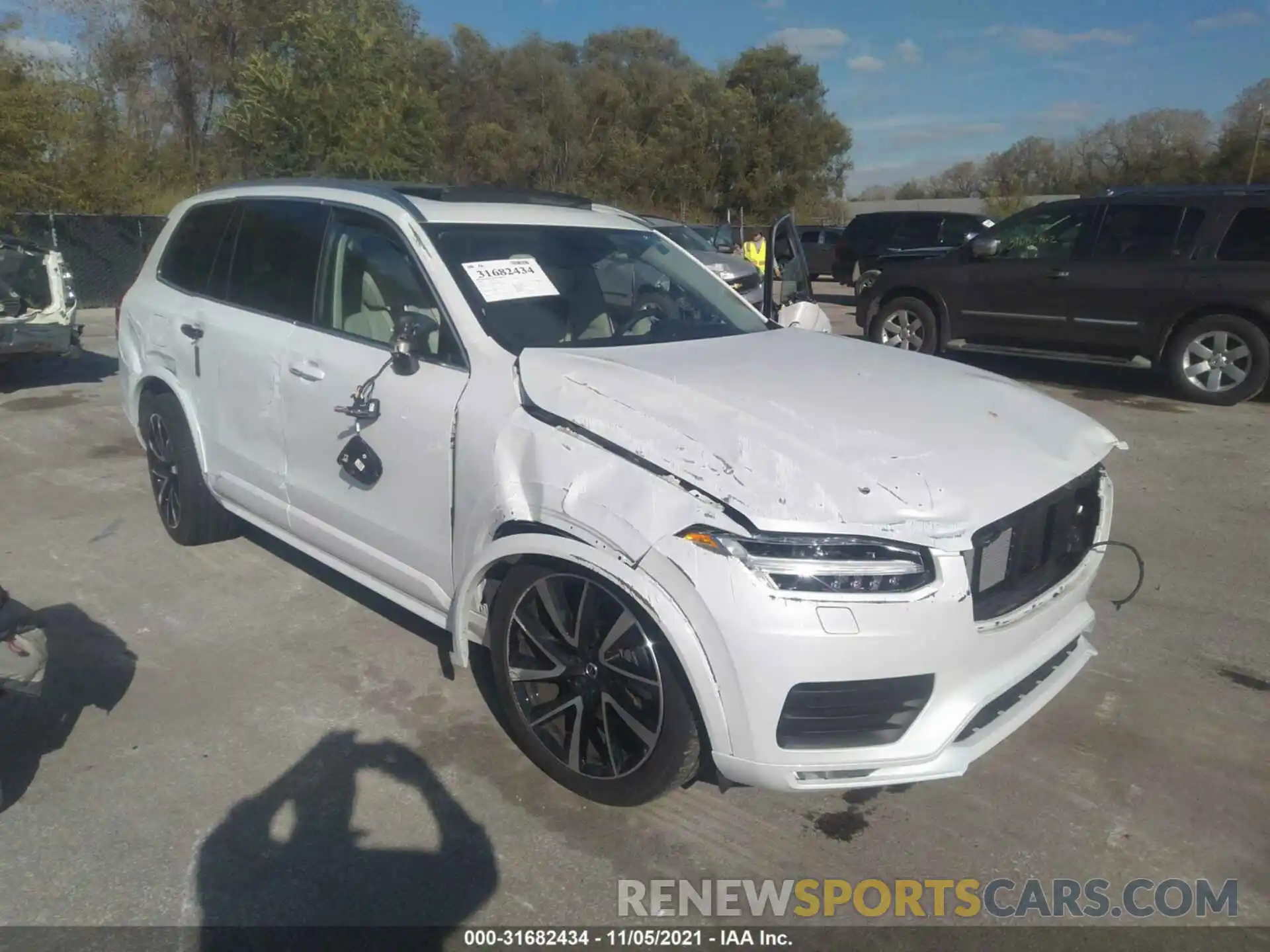 1 Photograph of a damaged car YV4A22PK4M1693606 VOLVO XC90 2021