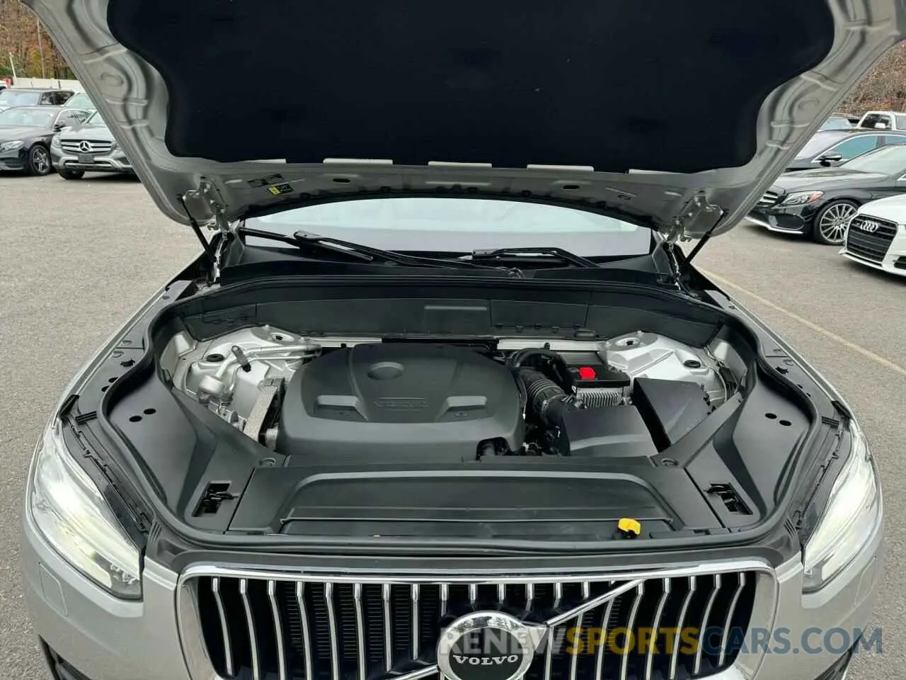 8 Photograph of a damaged car YV4A22PK5M1681383 VOLVO XC90 2021