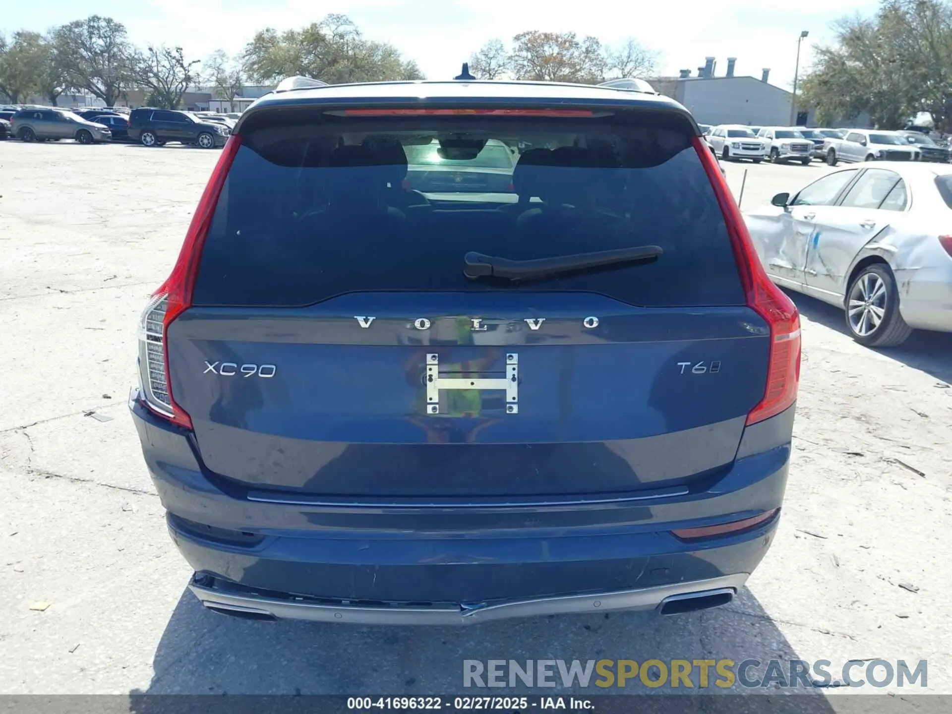 16 Photograph of a damaged car YV4A22PK5M1773173 VOLVO XC90 2021