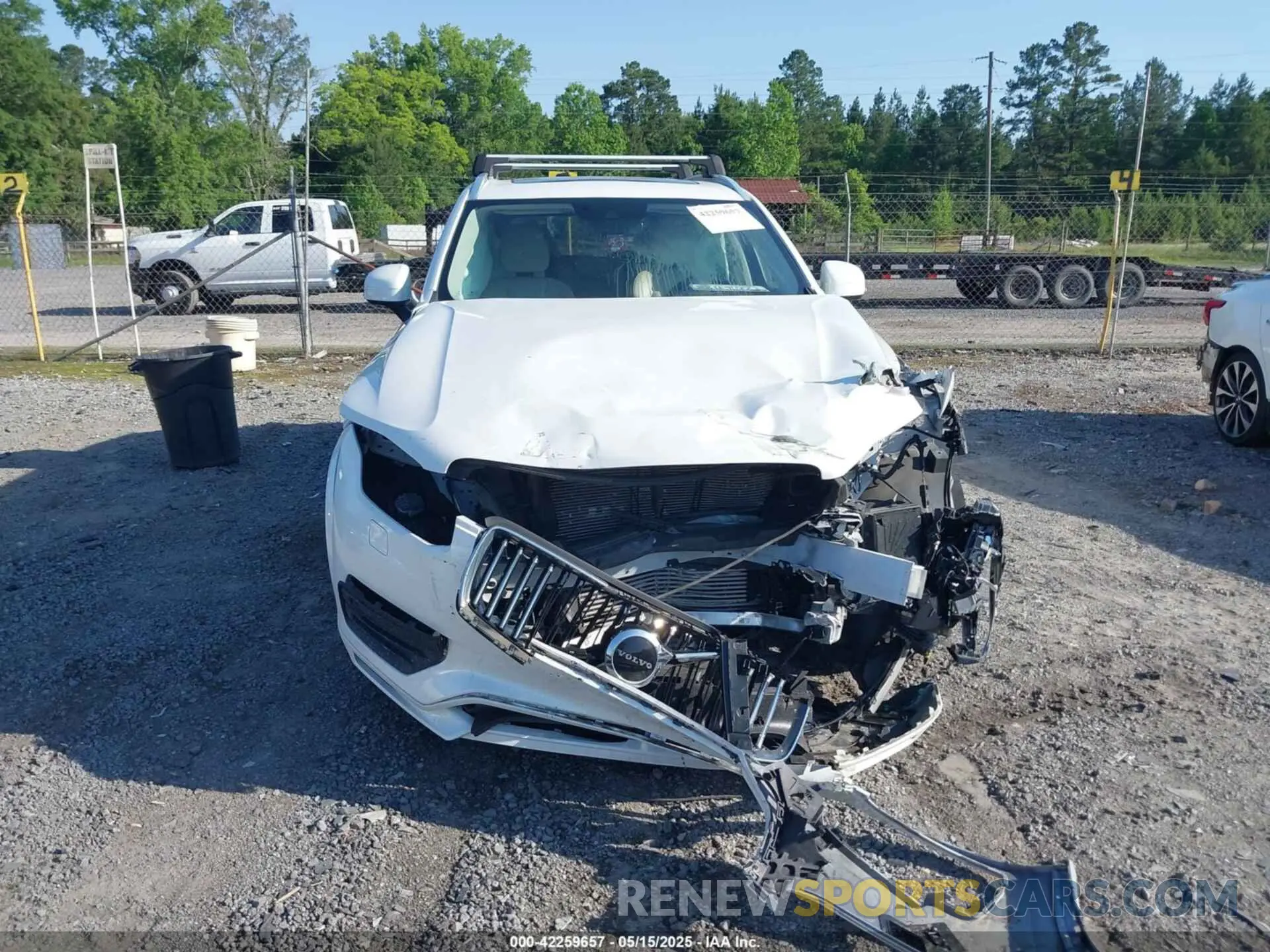 12 Photograph of a damaged car YV4A22PK7M1687802 VOLVO XC90 2021