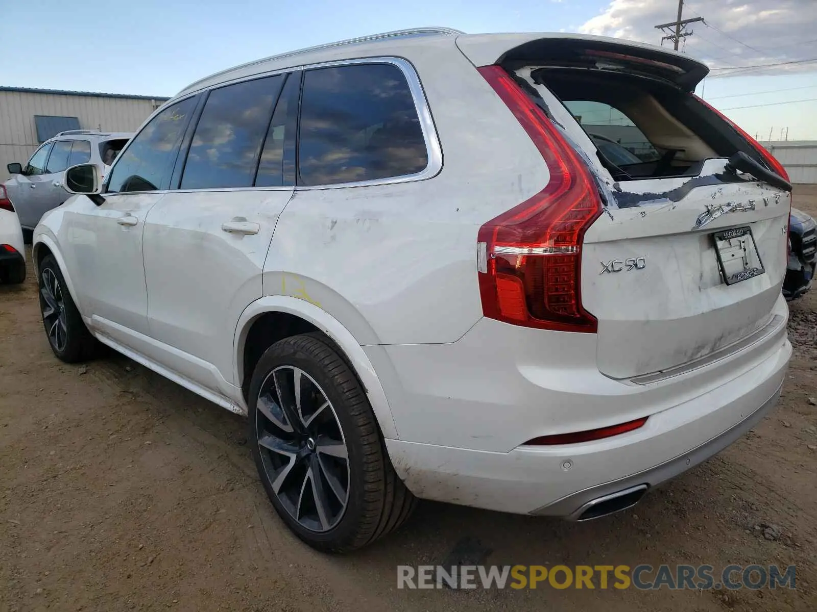 3 Photograph of a damaged car YV4A22PK8M1733900 VOLVO XC90 2021