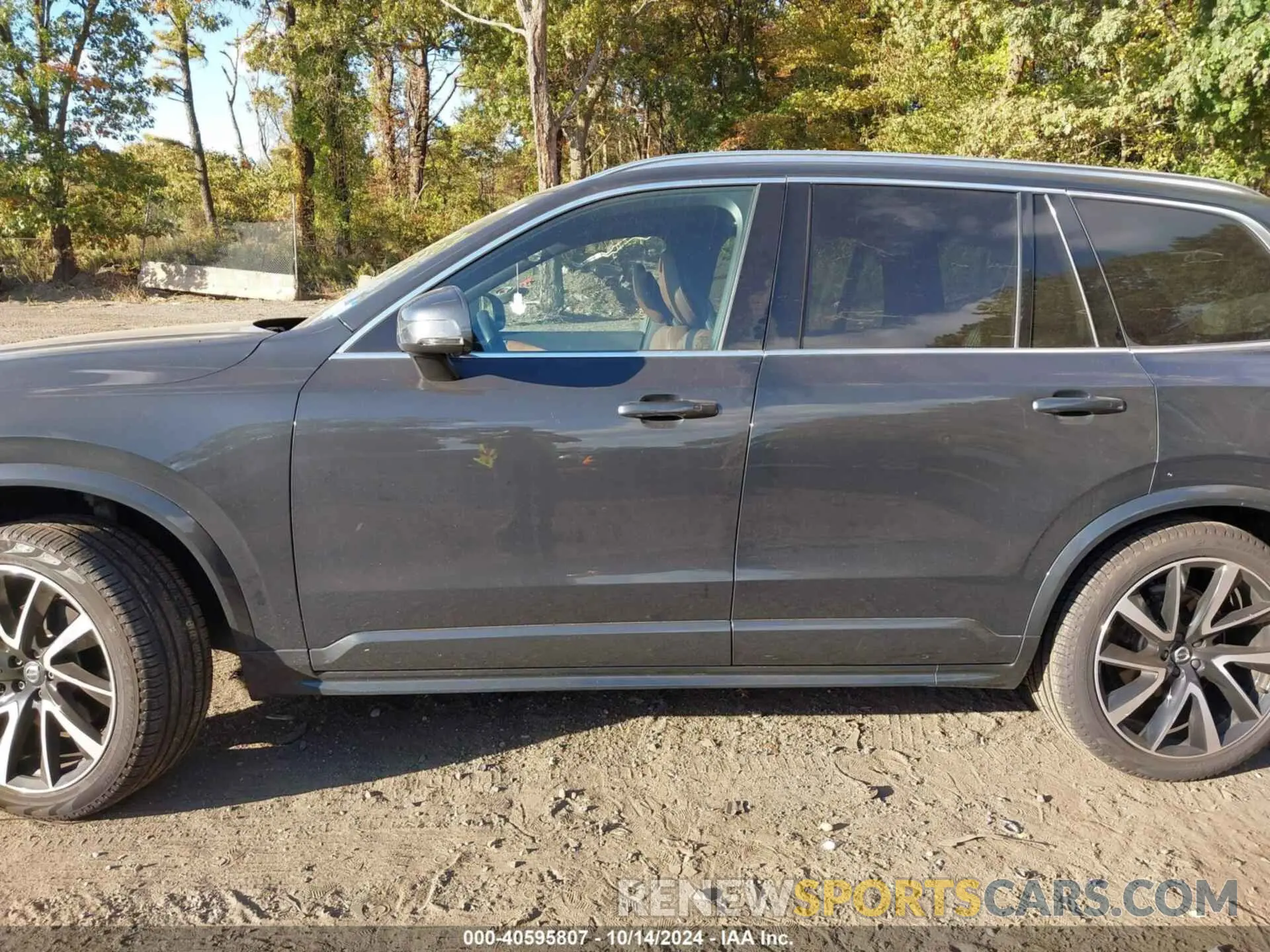 14 Photograph of a damaged car YV4A22PKXM1689365 VOLVO XC90 2021