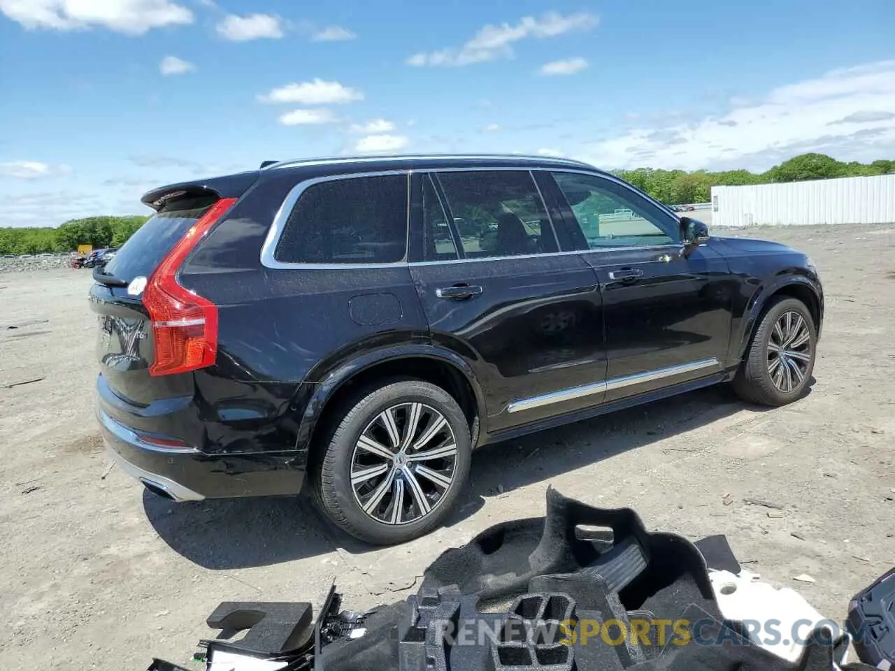 3 Photograph of a damaged car YV4A22PL0M1712144 VOLVO XC90 2021