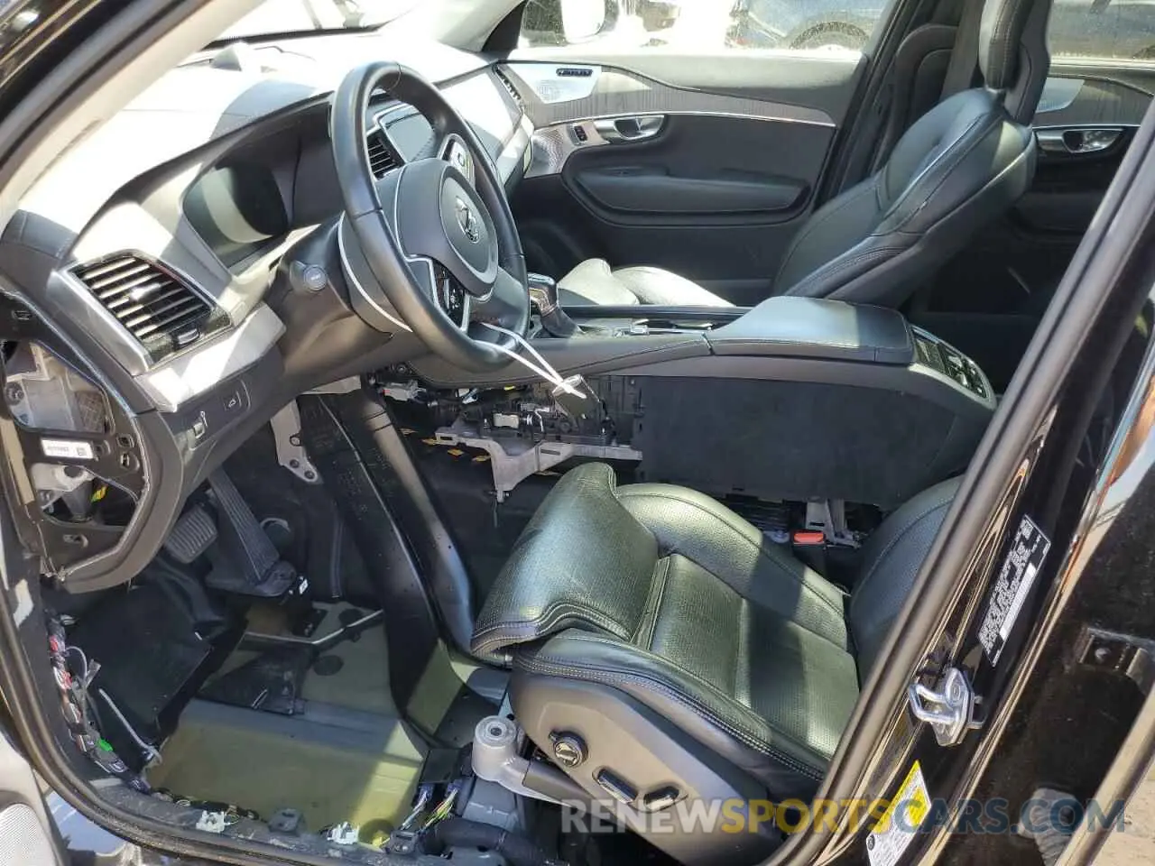 7 Photograph of a damaged car YV4A22PL0M1712144 VOLVO XC90 2021