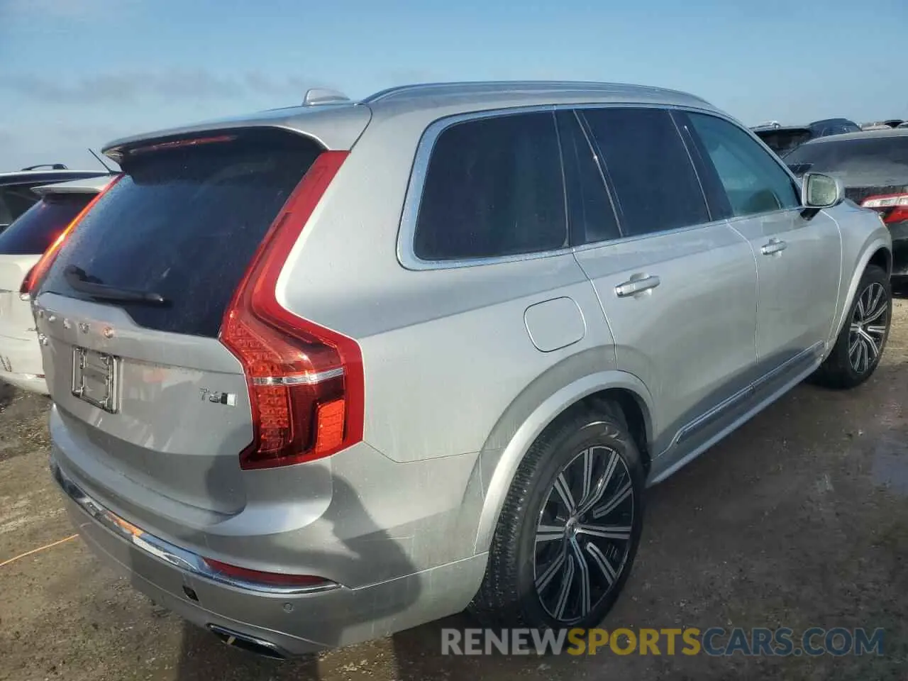 3 Photograph of a damaged car YV4A22PL5M1693641 VOLVO XC90 2021