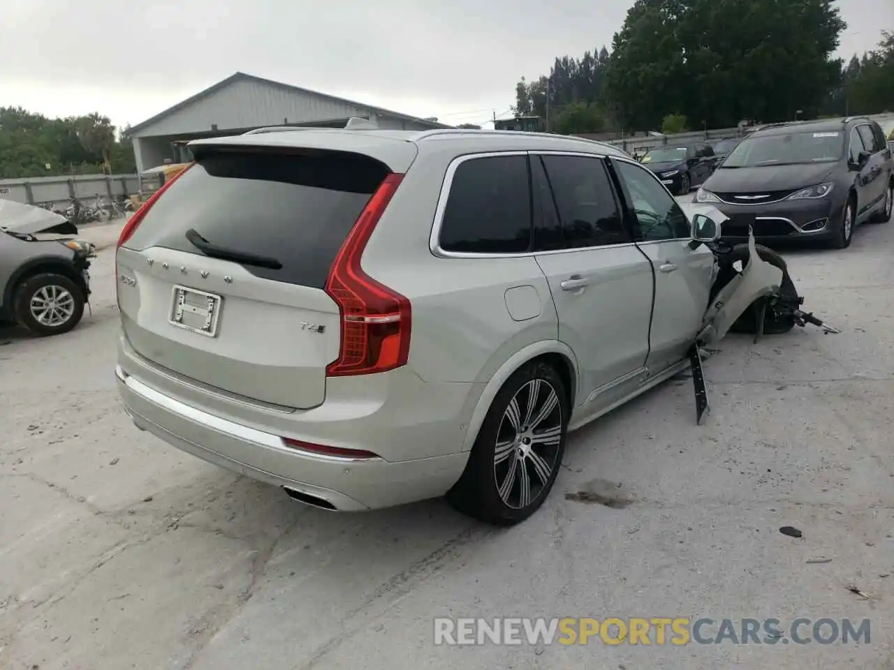 4 Photograph of a damaged car YV4A22PL6M1691137 VOLVO XC90 2021